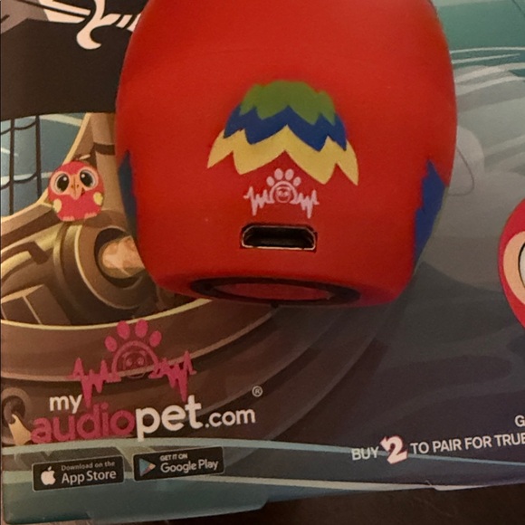 🦜🎶 My Audio Pet Portable Bluetooth Speaker | Parrot - Picture 3 of 3